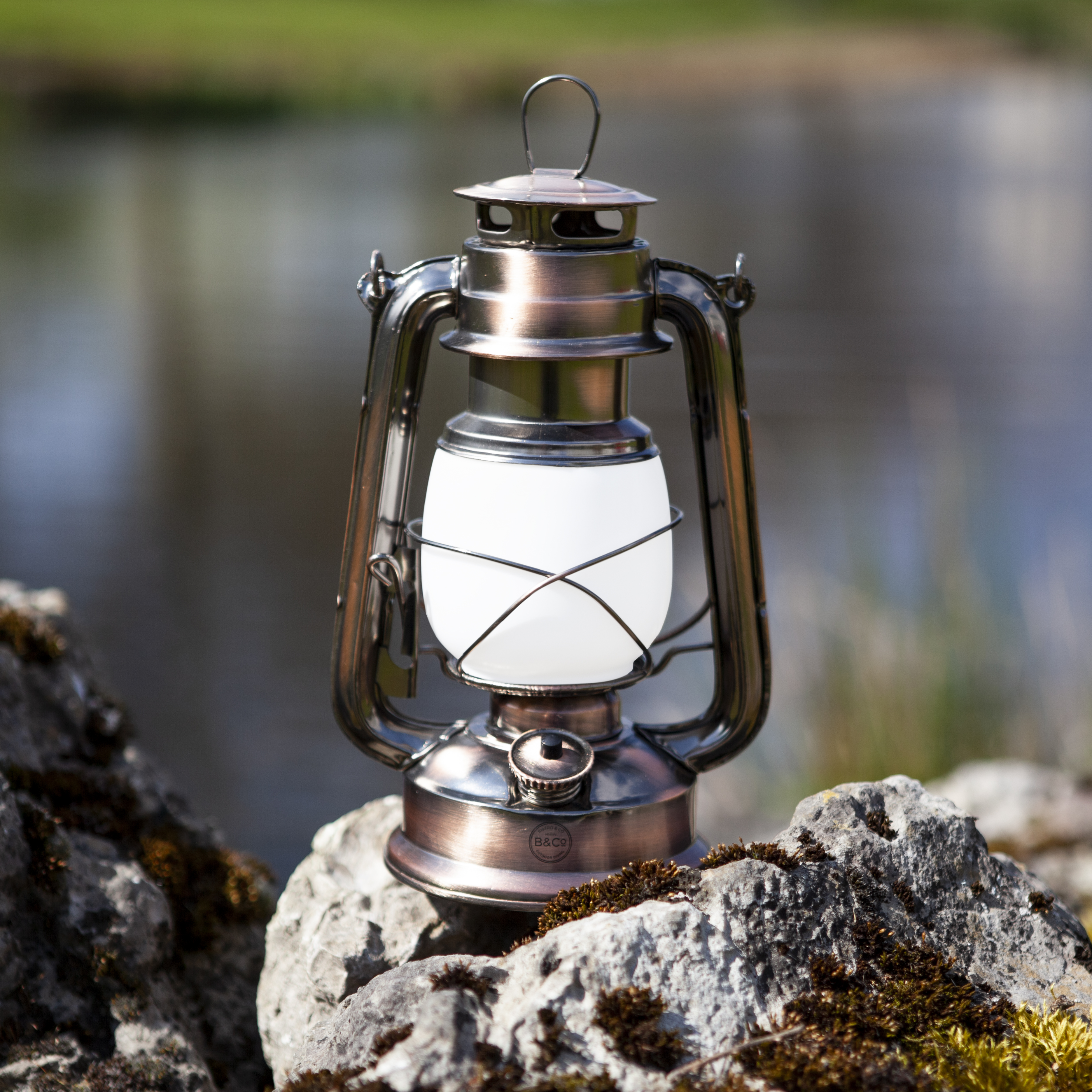 B&Co Hurricane Lantern white light